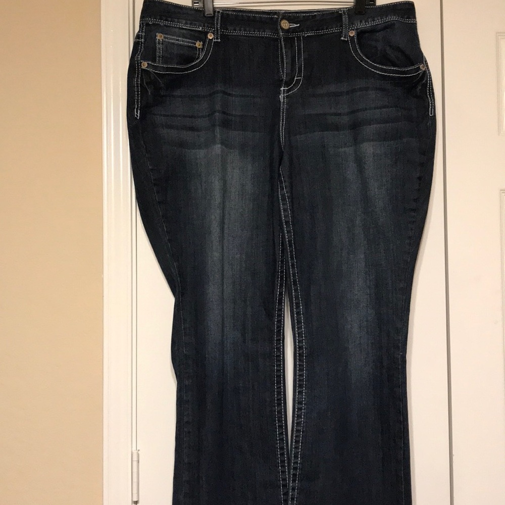 Maurice’s jeans curvy fit. Size 20Long